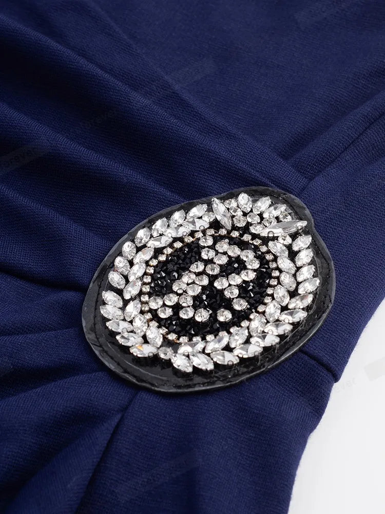 Elegantes Abendkleid mit raffiniertem Detail